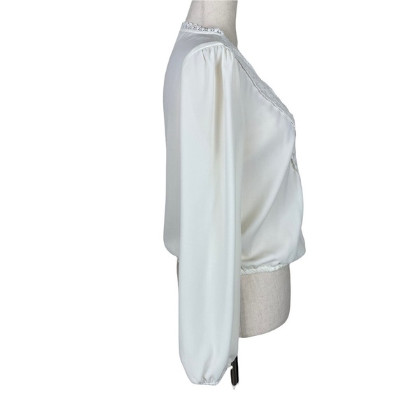 Mi Ami Ivory Long Sleeve Blouse - Picture 3 of 7